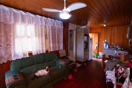 Casa à venda com 70m², 3 quartos e 3 vagasSala