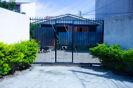 Casa à venda com 70m², 3 quartos e 3 vagasFachada