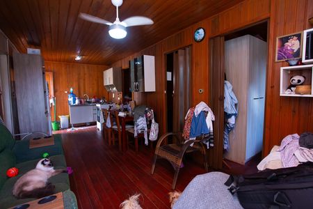 Casa à venda com 70m², 3 quartos e 3 vagasSala