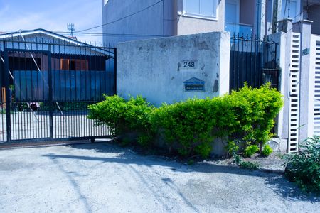 Casa à venda com 70m², 3 quartos e 3 vagasFachada