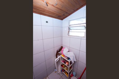 Casa à venda com 70m², 3 quartos e 3 vagasBanheiro