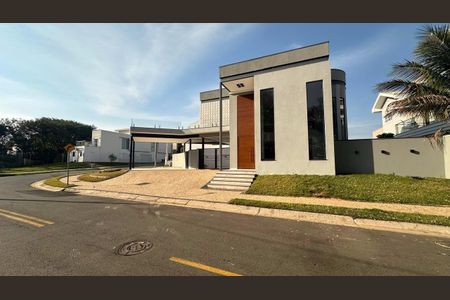 Casa de condomínio à venda com 281m², 3 quartos e 4 vagas Casa de condomínio à venda com 281m², 3 quartos e 4 vagasFoto 01