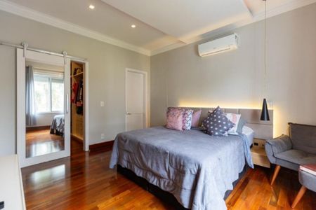 Casa de condomínio à venda com 267m², 3 quartos e 4 vagasFoto 09