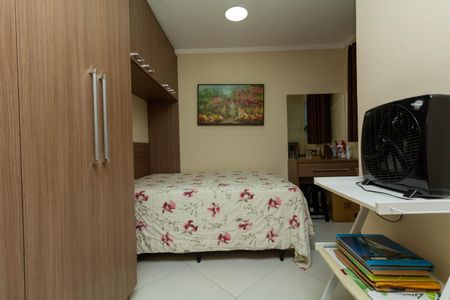 Apartamento à venda com 38m², 1 quarto e 1 vagaQuarto