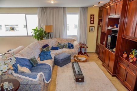 Apartamento à venda com 117m², 2 quartos e 1 vagaSala