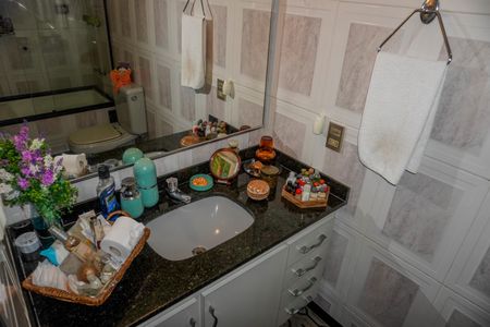 Apartamento à venda com 117m², 2 quartos e 1 vagaBanheiro Social