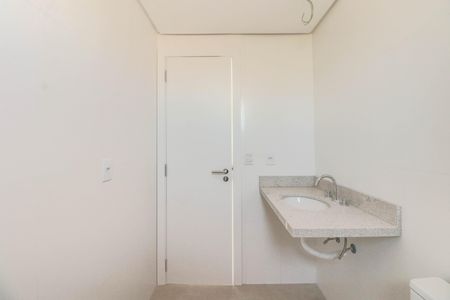 Apartamento à venda com 118m², 3 quartos e 4 vagasBanheiro da Suíte 2