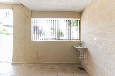 Casa para alugar com 70m², 2 quartos e 1 vaga Casa para alugar com 70m², 2 quartos e 1 vagaÁrea de Serviço