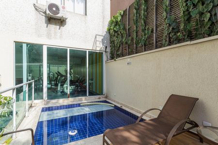 Apartamento à venda com 225m², 4 quartos e 1 vagaÁrea comum - Piscina