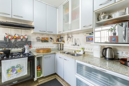 Apartamento à venda com 225m², 4 quartos e 1 vagaCozinha