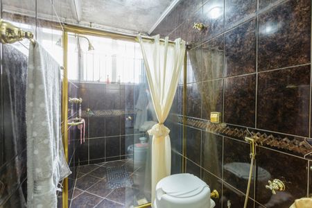 Apartamento à venda com 225m², 4 quartos e 1 vagaBanheiro da Suíte