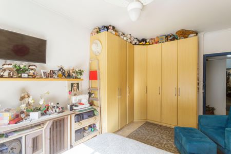 Apartamento à venda com 225m², 4 quartos e 1 vagaQuarto 2