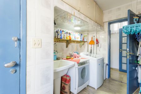 Apartamento à venda com 225m², 4 quartos e 1 vagaÁrea de Serviço