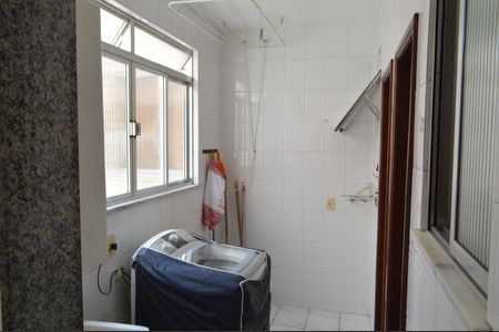 Apartamento à venda com 66m², 3 quartos e 1 vagaÁrea de Serviço