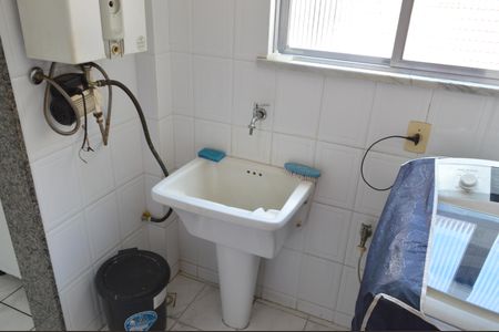 Apartamento à venda com 66m², 3 quartos e 1 vagaÁrea de Serviço