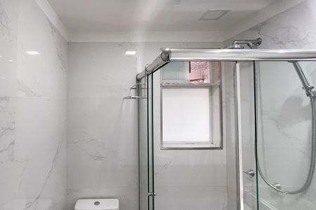 Apartamento à venda com 68m², 3 quartos e 1 vaga Apartamento à venda com 68m², 3 quartos e 1 vagaBanheiro Social