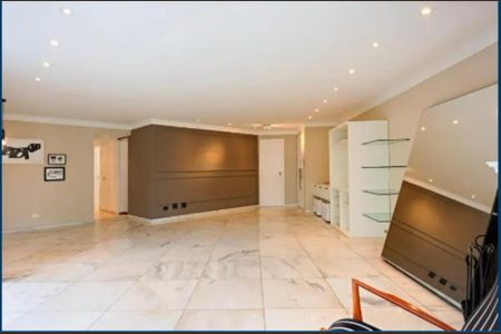 Apartamento à venda com 145m², 2 quartos e 2 vagas Apartamento à venda com 145m², 2 quartos e 2 vagasFoto 01