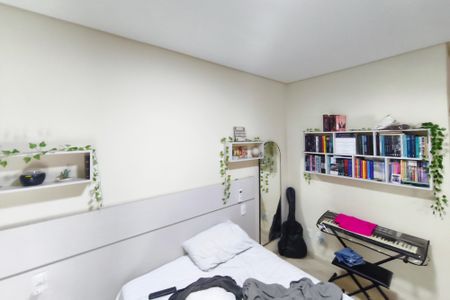 Casa de condomínio à venda com 250m², 3 quartos e 4 vagasSuíte 2