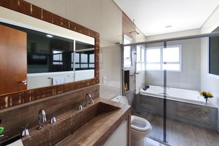 Casa de condomínio à venda com 250m², 3 quartos e 4 vagasBanheiro Suíte 3