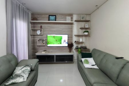 Sala de TV de casa de condomínio à venda com 3 quartos, 250m² em Swiss Park, Campinas
