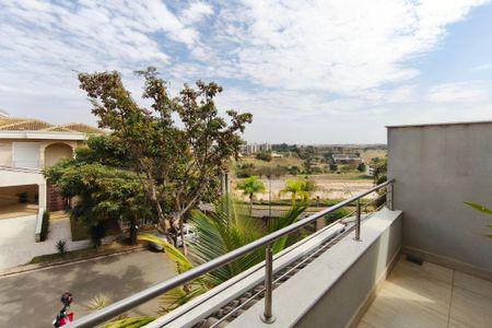 Casa de condomínio à venda com 250m², 3 quartos e 4 vagasVaranda Suíte 3