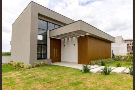 Casa de condomínio à venda com 352m², 4 quartos e 4 vagasFoto 01