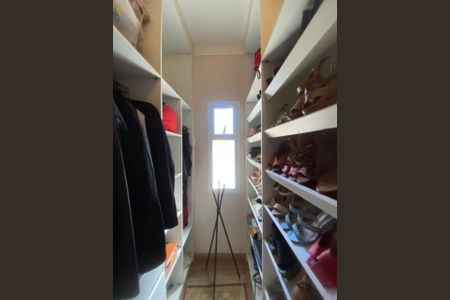 Casa de condomínio à venda com 220m², 3 quartos e 4 vagasFoto 07