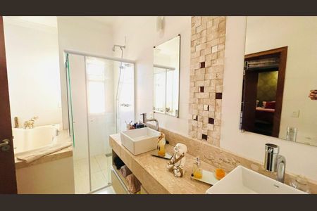 Casa de condomínio à venda com 220m², 3 quartos e 4 vagasFoto 23