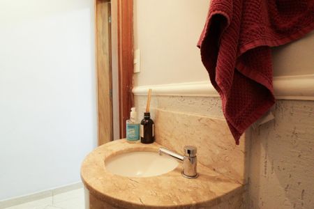 Casa à venda com 117m², 3 quartos e 2 vagas Casa à venda com 117m², 3 quartos e 2 vagasLavabo