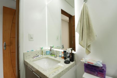 Casa à venda com 117m², 3 quartos e 2 vagas Casa à venda com 117m², 3 quartos e 2 vagasBanheiro da Suíte 1