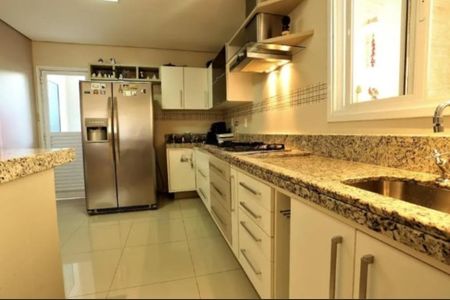 Casa de condomínio à venda com 242m², 3 quartos e 4 vagasFoto 58