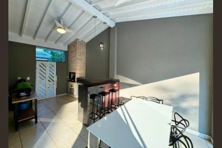 Casa de condomínio à venda com 274m², 4 quartos e 4 vagas Casa de condomínio à venda com 274m², 4 quartos e 4 vagasFoto 32