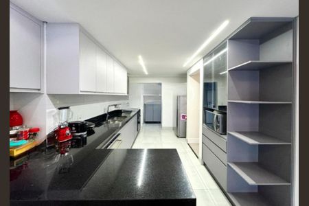 Casa de condomínio à venda com 274m², 4 quartos e 4 vagas Casa de condomínio à venda com 274m², 4 quartos e 4 vagasFoto 09