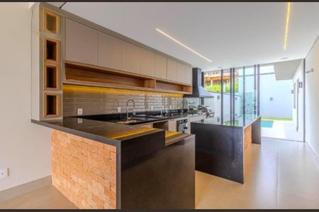 Casa de condomínio à venda com 242m², 3 quartos e 4 vagas Casa de condomínio à venda com 242m², 3 quartos e 4 vagasFoto 11