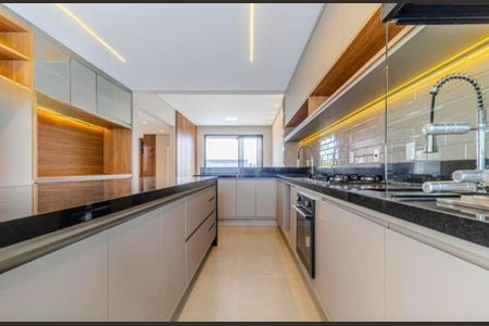 Casa de condomínio à venda com 242m², 3 quartos e 4 vagas Casa de condomínio à venda com 242m², 3 quartos e 4 vagasFoto 14