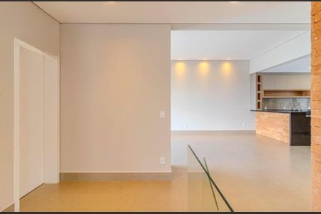 Casa de condomínio à venda com 242m², 3 quartos e 4 vagas Casa de condomínio à venda com 242m², 3 quartos e 4 vagasFoto 04