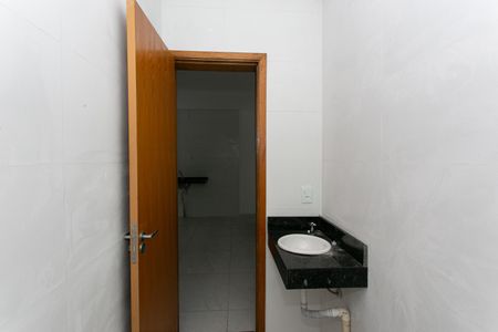 Apartamento para alugar com 34m², 2 quartos e sem vagaBanheiro