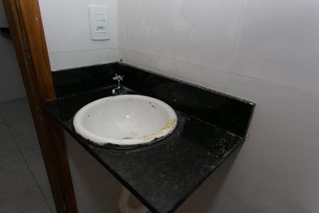 Apartamento para alugar com 33m², 2 quartos e sem vagaBanheiro