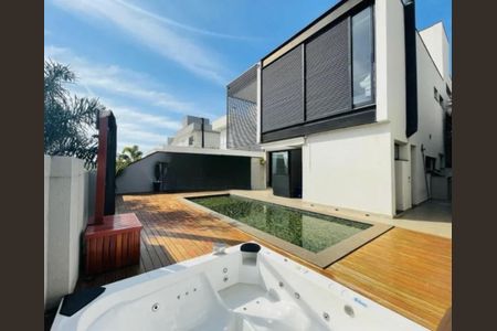 Casa de condomínio à venda com 270m², 4 quartos e 4 vagasFoto 24