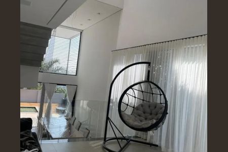 Casa de condomínio à venda com 270m², 4 quartos e 4 vagasFoto 08