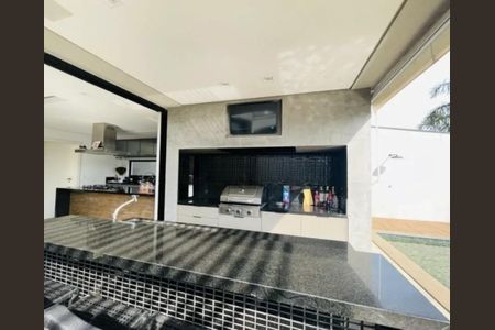 Casa de condomínio à venda com 270m², 4 quartos e 4 vagasFoto 29
