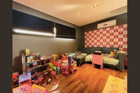 Casa de condomínio à venda com 270m², 4 quartos e 4 vagasFoto 19