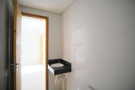 Apartamento para alugar com 34m², 2 quartos e sem vagaBanheiro