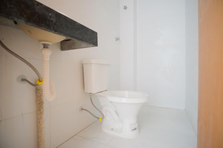 Apartamento à venda com 33m², 2 quartos e sem vagaBanheiro