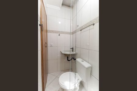 Casa de condomínio à venda com 65m², 2 quartos e 1 vaga Casa de condomínio à venda com 65m², 2 quartos e 1 vagaBanheiro da Suíte 1