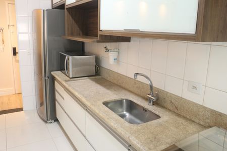 Apartamento à venda com 78m², 2 quartos e 2 vagasCozinha