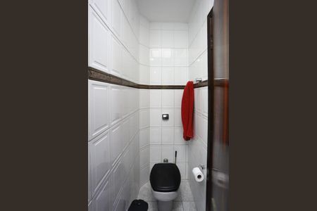 Casa à venda com 151m², 2 quartos e 1 vaga Casa à venda com 151m², 2 quartos e 1 vagaBanheiro