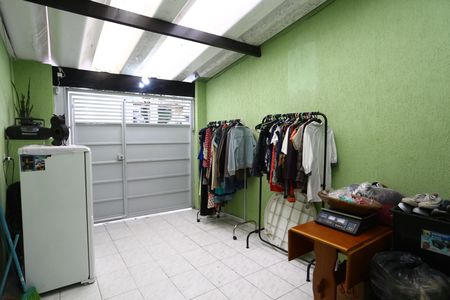 Casa à venda com 151m², 2 quartos e 1 vaga Casa à venda com 151m², 2 quartos e 1 vagaGaragem