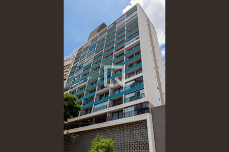 Apartamento à venda com 32m², 1 quarto e 1 vaga Apartamento à venda com 32m², 1 quarto e 1 vagaFachada