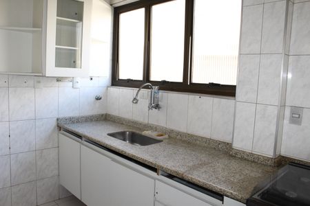 Apartamento à venda com 90m², 2 quartos e sem vagaCozinha